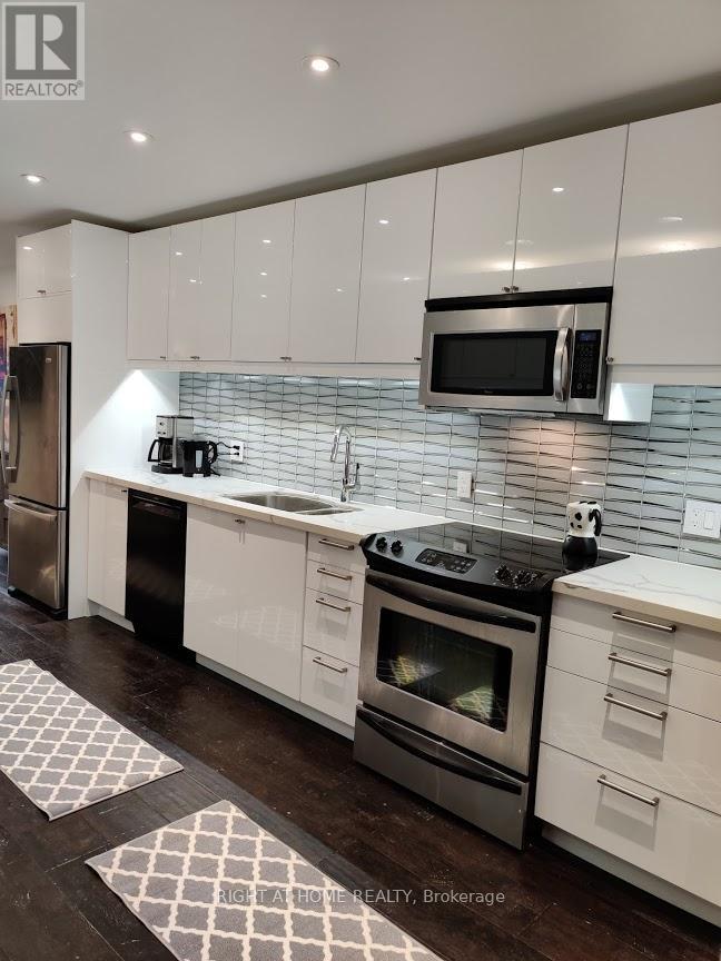 UPPER - 116 ATLAS AVENUE