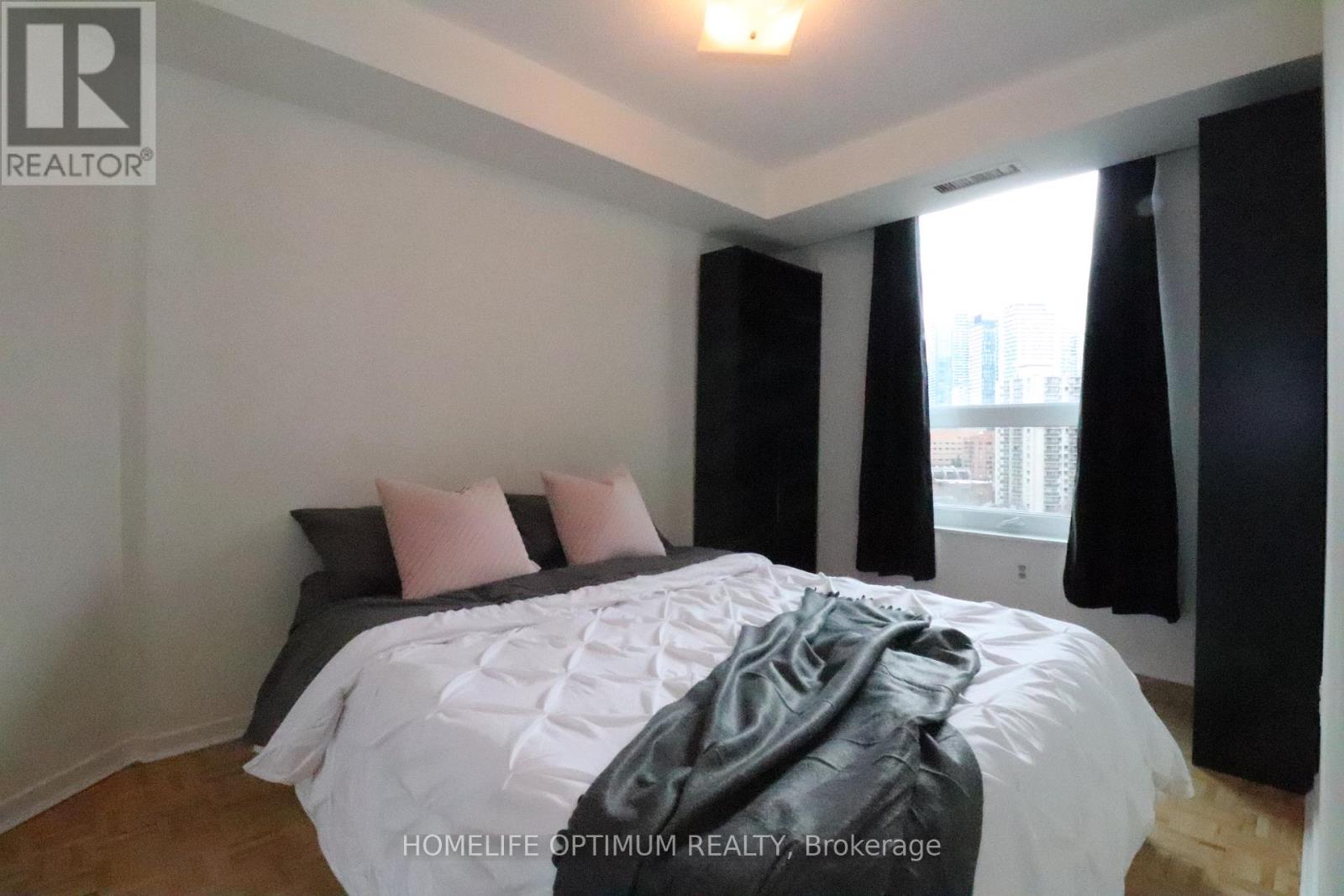1208 - 77 Maitland Place, Toronto, Ontario  M4Y 2V6 - Photo 4 - C13527998