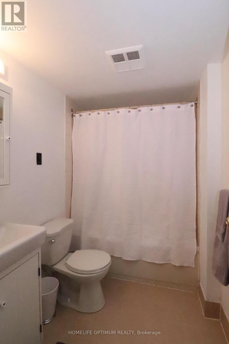 1208 - 77 Maitland Place, Toronto, Ontario  M4Y 2V6 - Photo 8 - C13527998