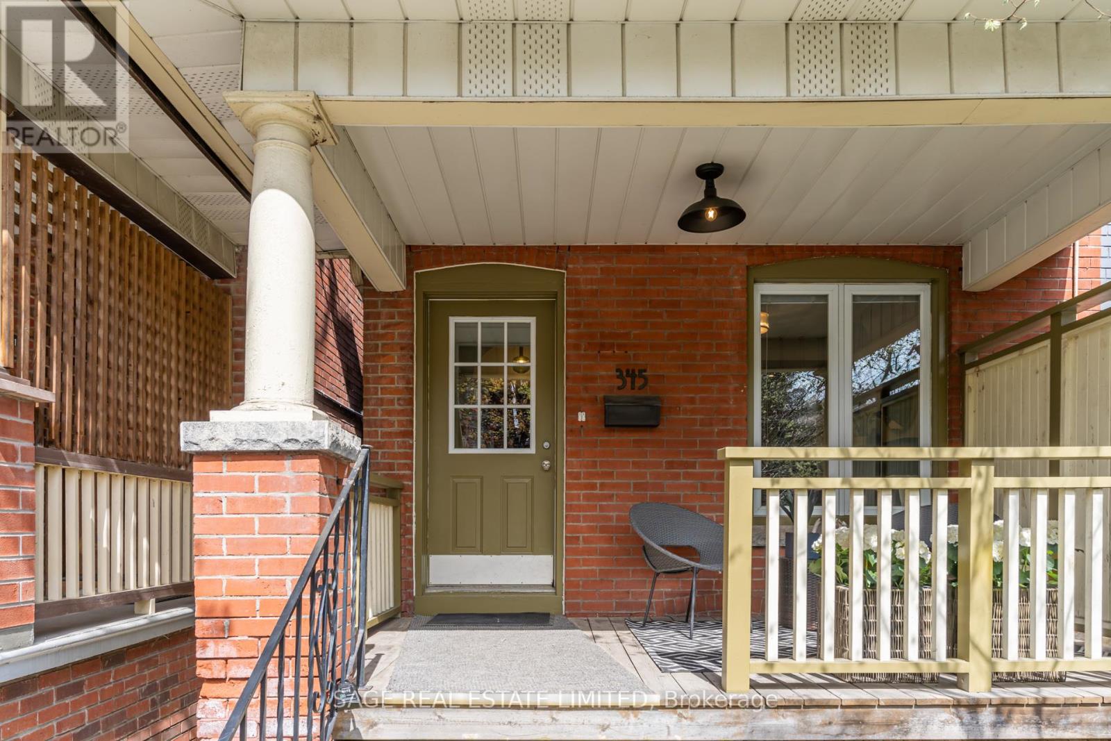 Main - 345 Markham Street, Toronto, Ontario  M6G 2K8 - Photo 2 - C13528070