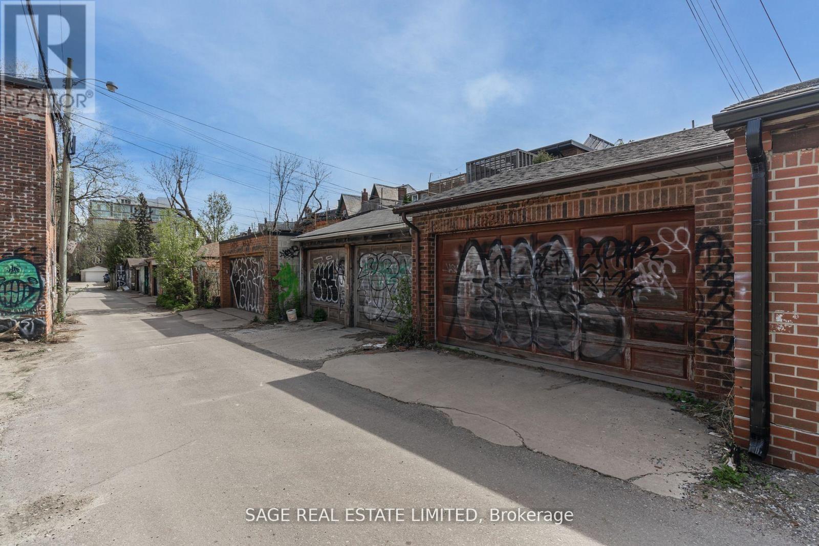 Main - 345 Markham Street, Toronto, Ontario  M6G 2K8 - Photo 26 - C13528070