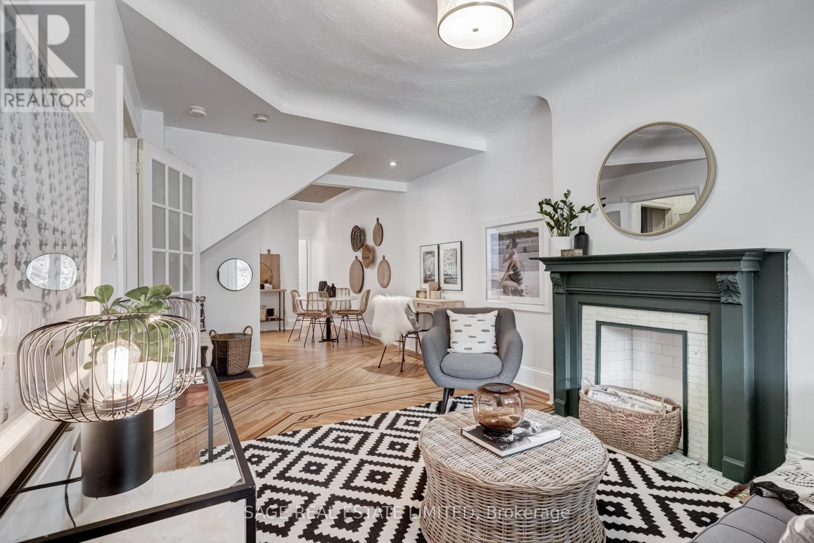 Main - 345 Markham Street, Toronto, Ontario  M6G 2K8 - Photo 6 - C13528070