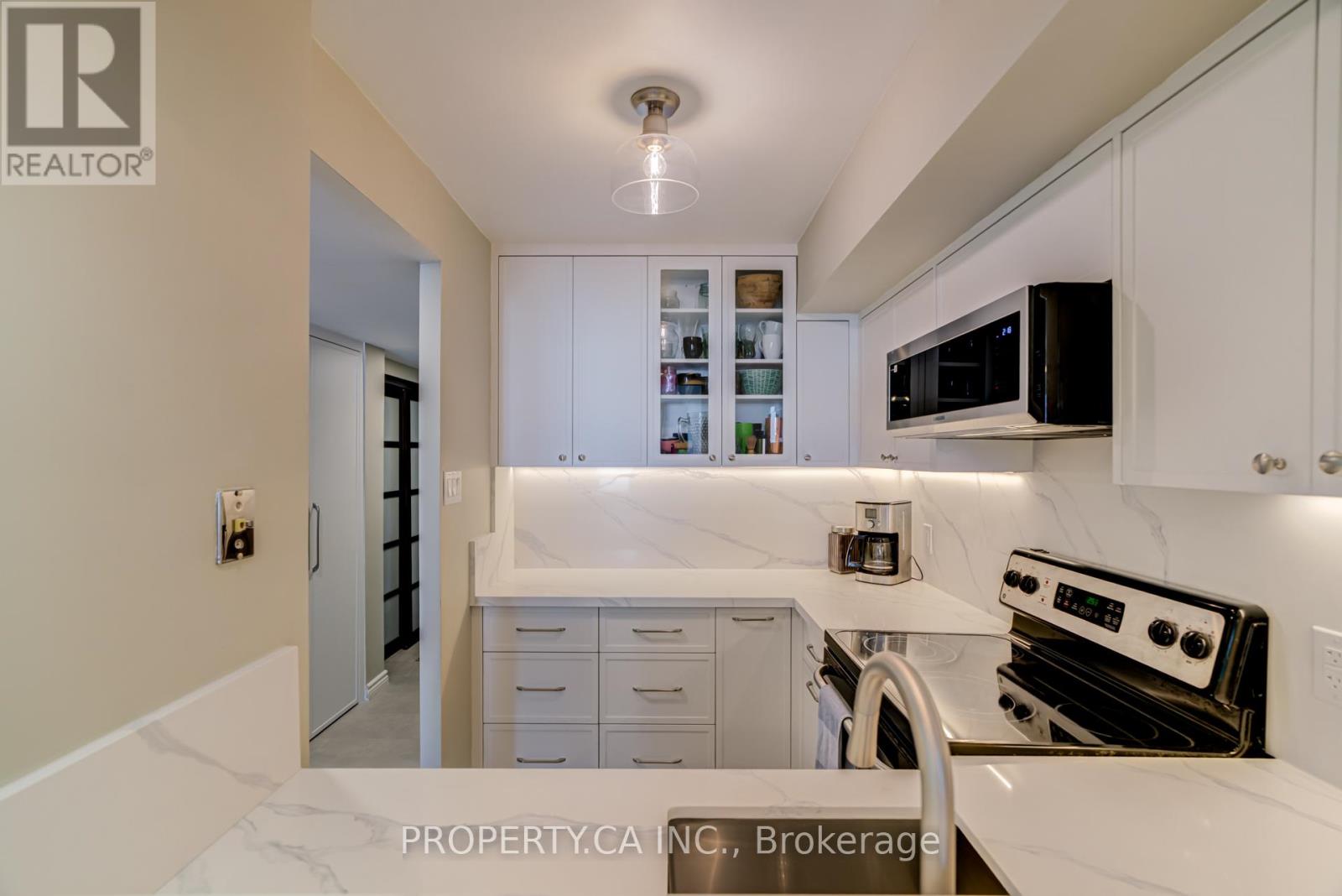 1008 - 92 King Street, Toronto, Ontario  M5C 2V8 - Photo 2 - C13528130