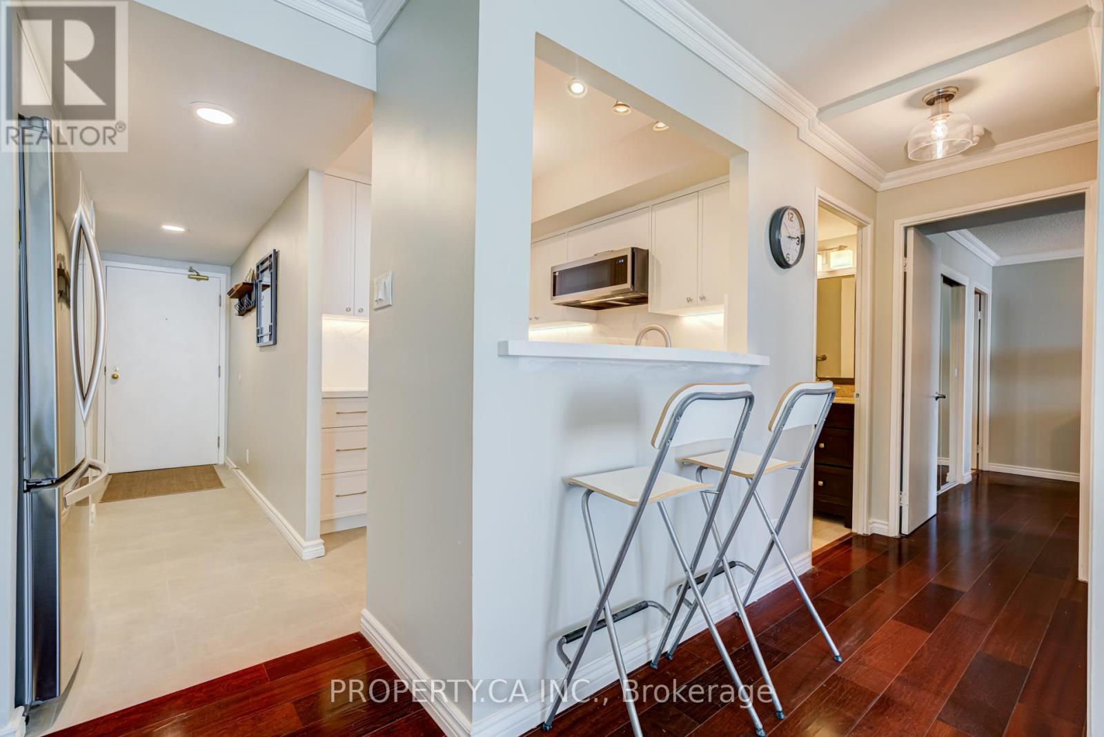 1008 - 92 King Street, Toronto, Ontario  M5C 2V8 - Photo 4 - C13528130