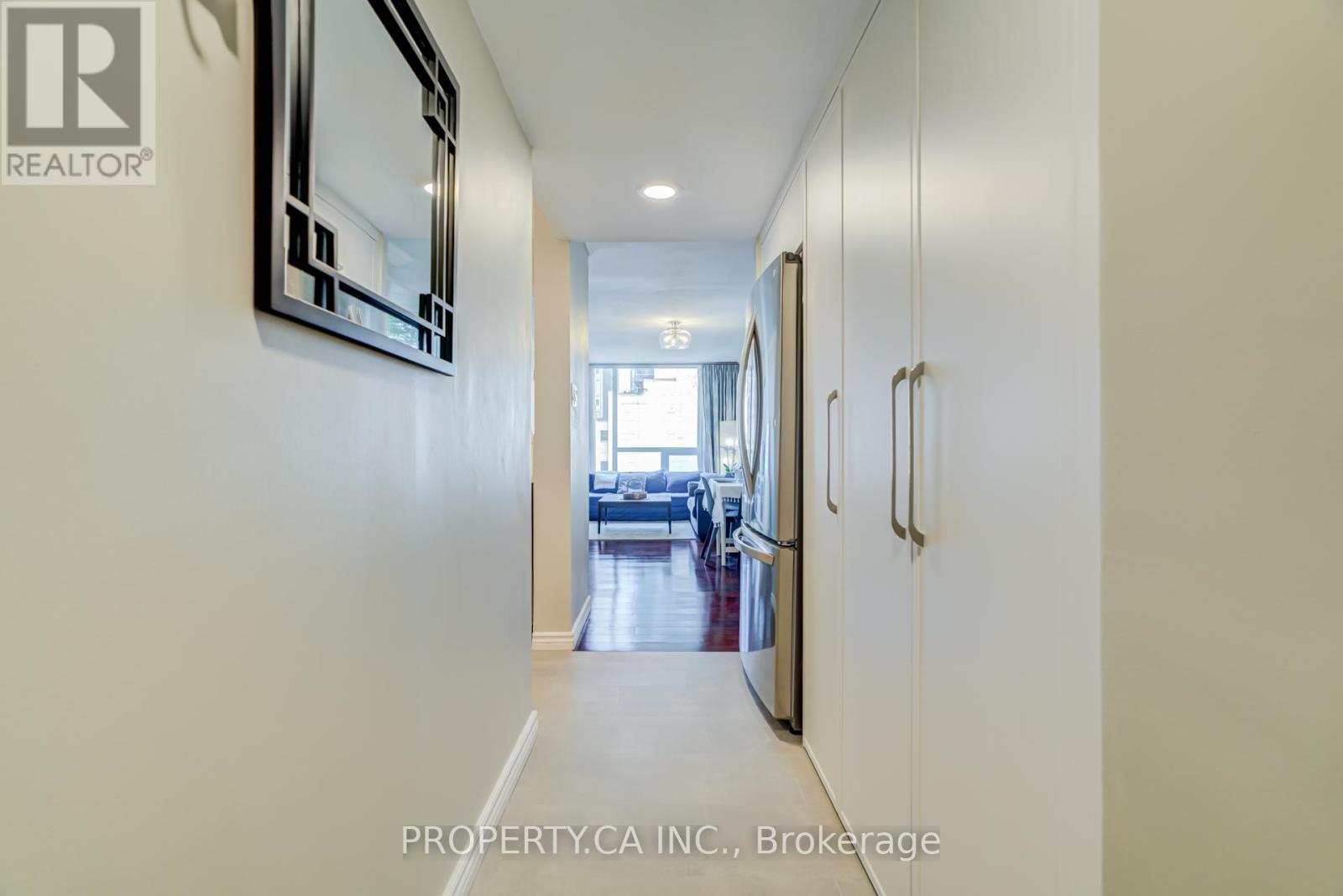 1008 - 92 King Street, Toronto, Ontario  M5C 2V8 - Photo 5 - C13528130