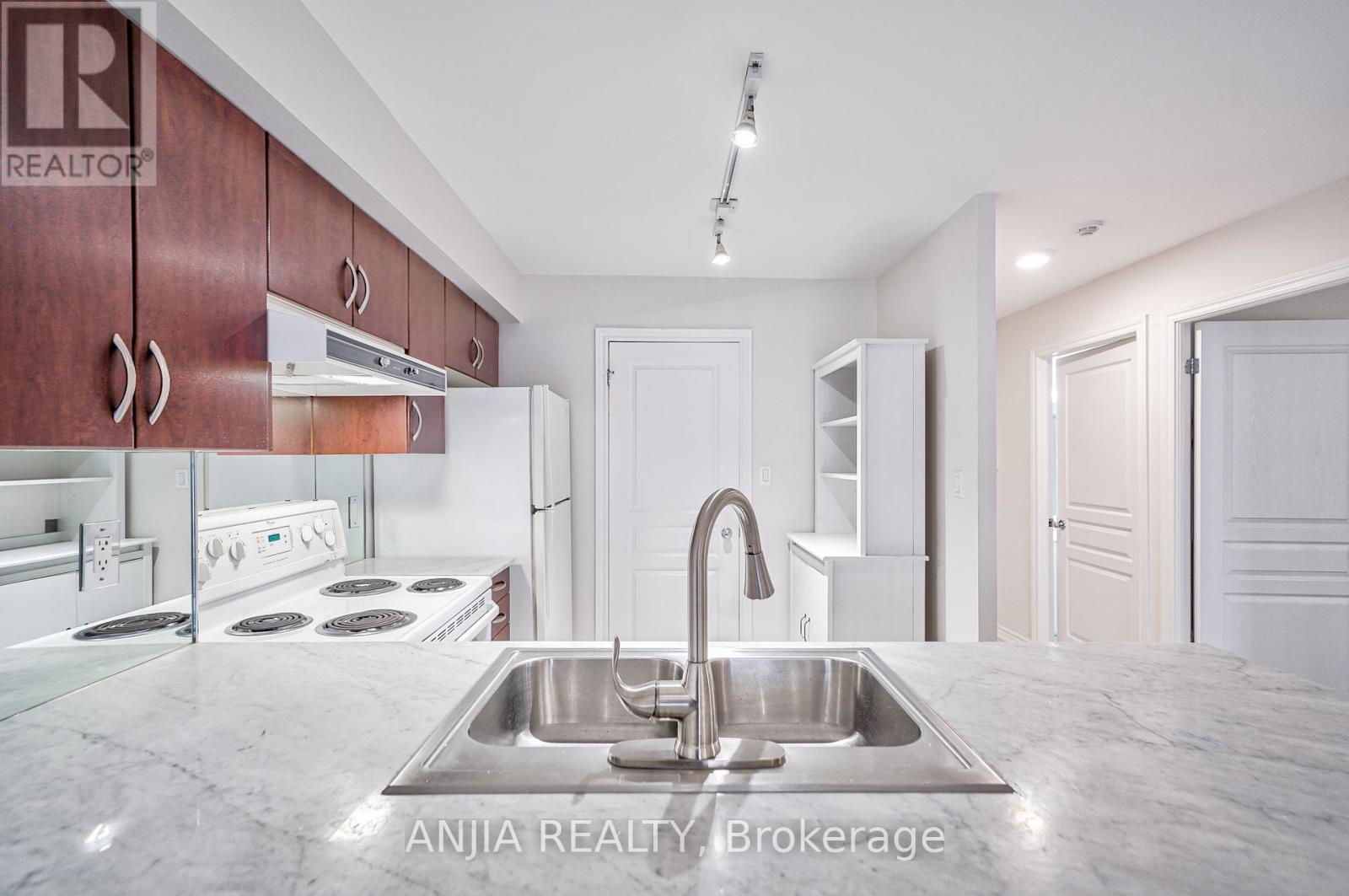 1502 - 801 Bay Street, Toronto, Ontario  M5S 1Y9 - Photo 10 - C13528162