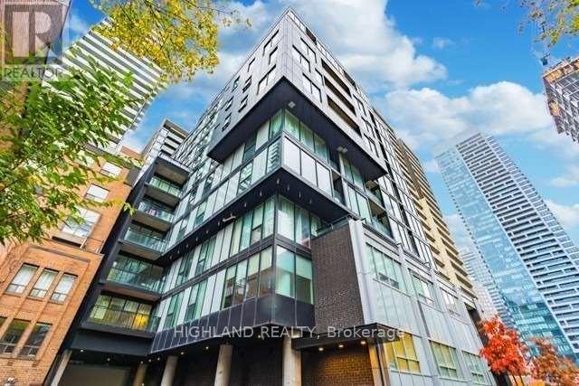 1307 - 17 DUNDONALD STREET, Toronto, Ontario