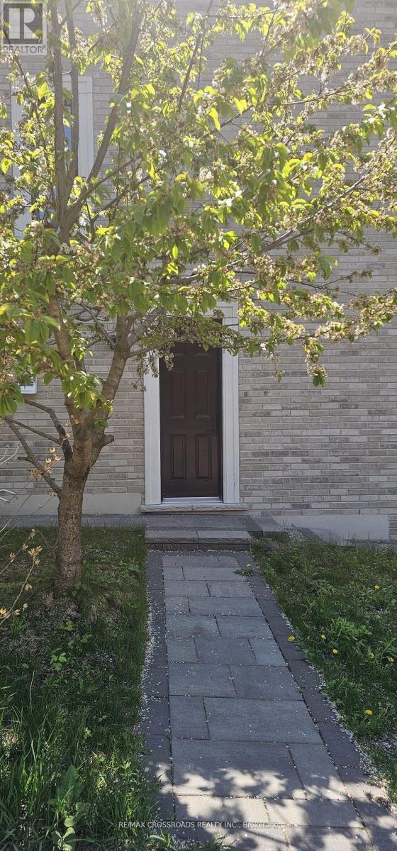 40 B Westbourne Avenue, Toronto, Ontario  M1L 2Y2 - Photo 2 - E13528026