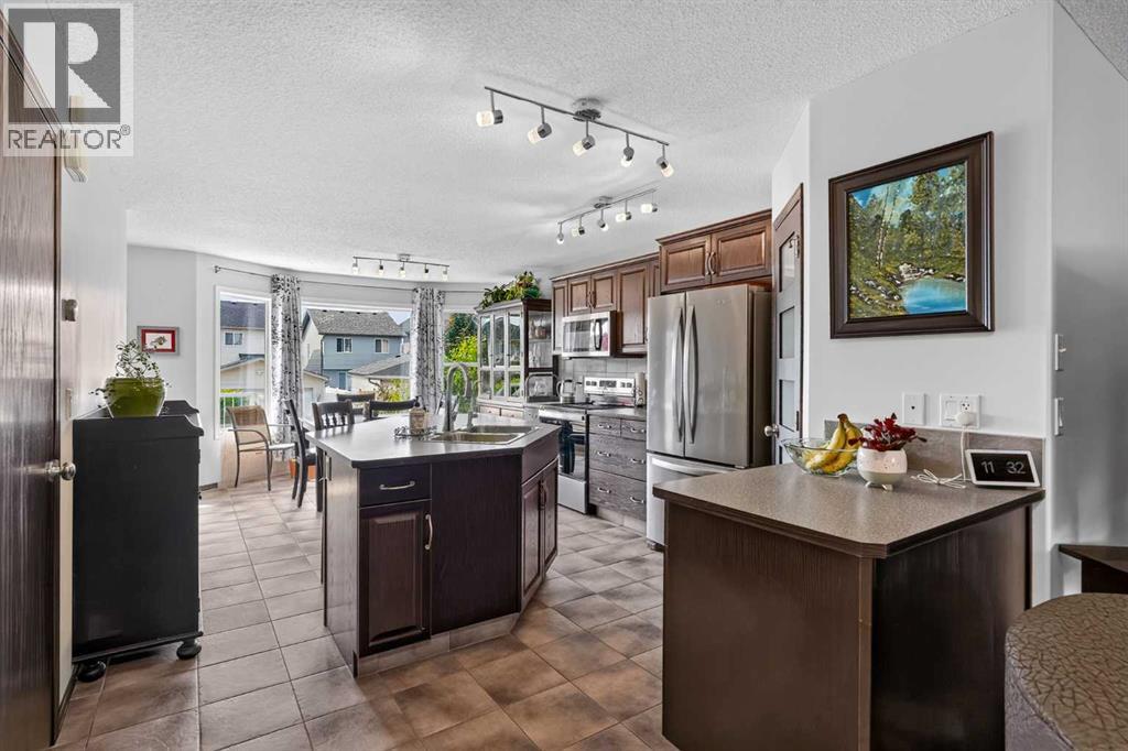 123 Silverado Plains Circle SW, Calgary, Alberta  T2X 0G5 - Photo 3 - A2310085