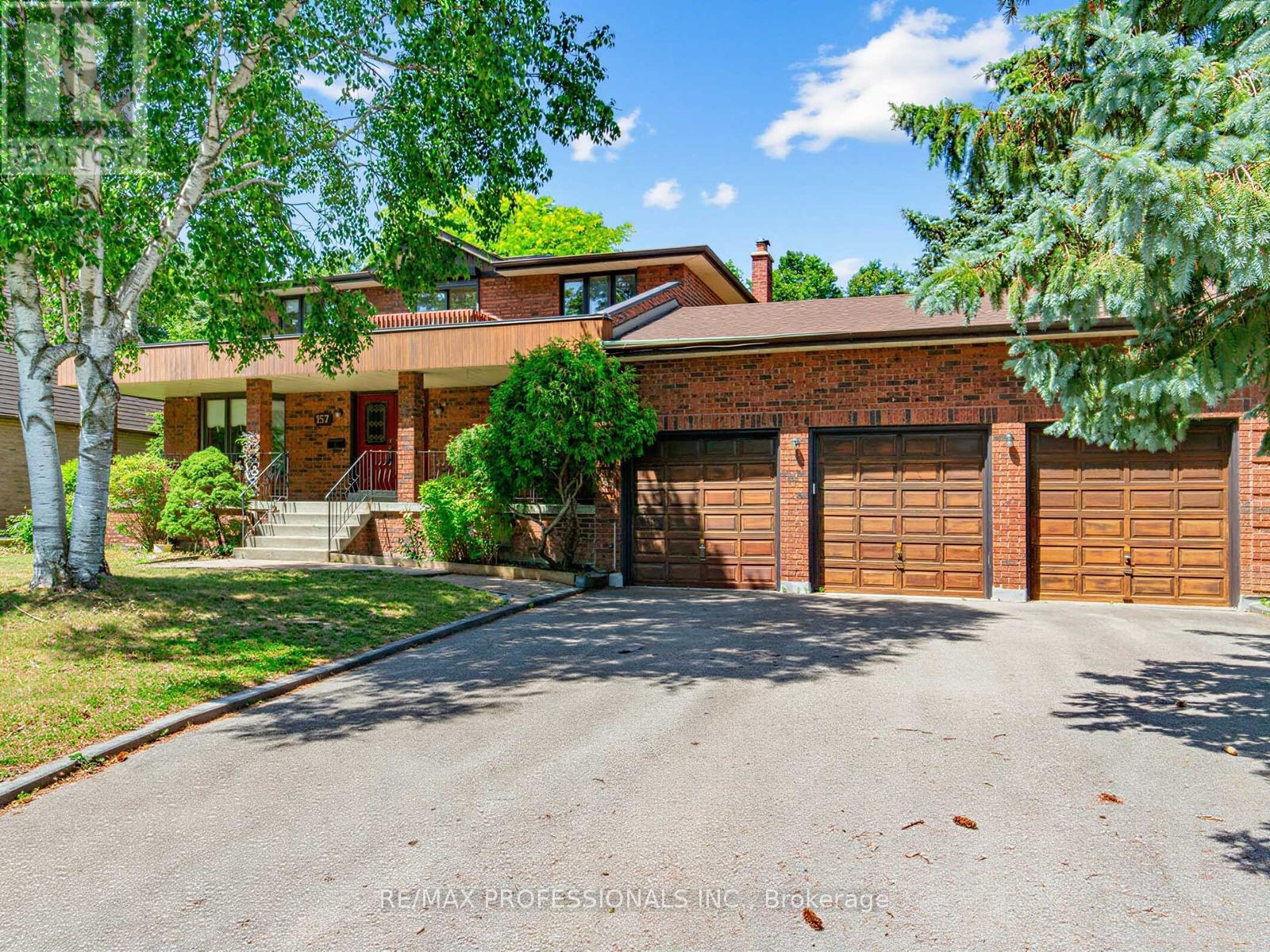157 COON'S ROAD, Richmond Hill, Ontario