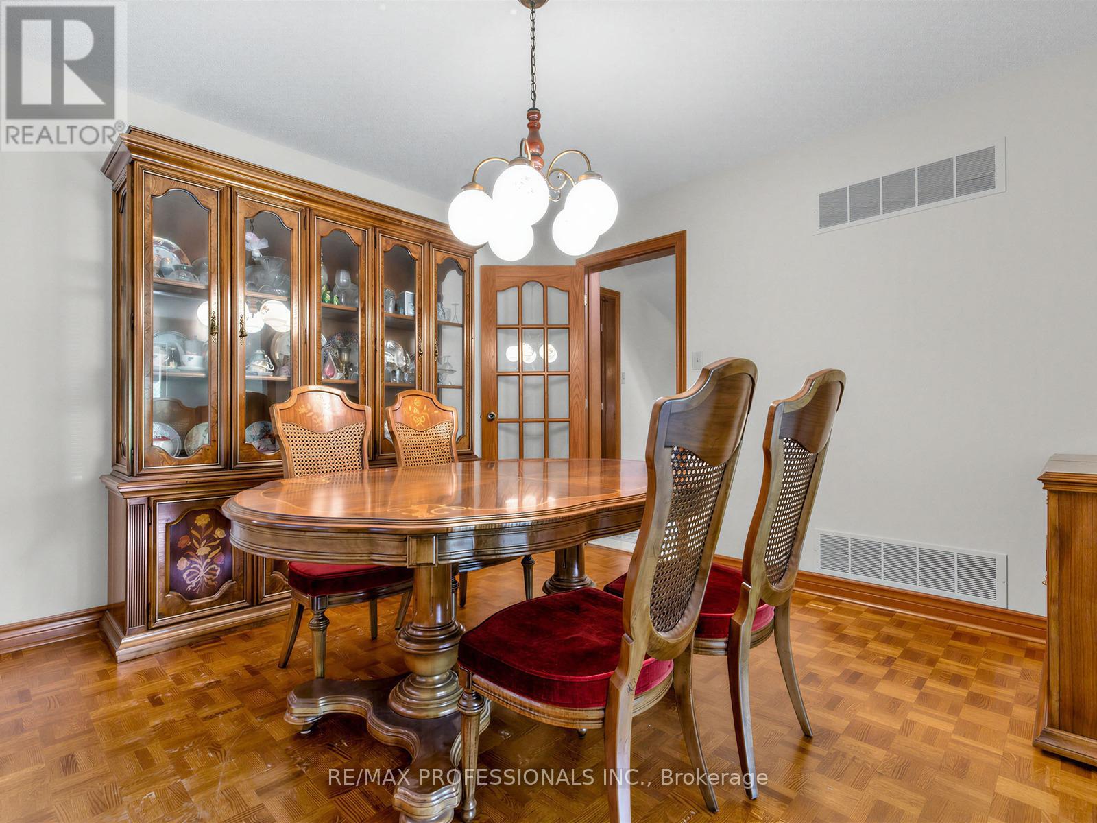 157 Coon's Road, Richmond Hill, Ontario  L4E 2P7 - Photo 11 - N13528172