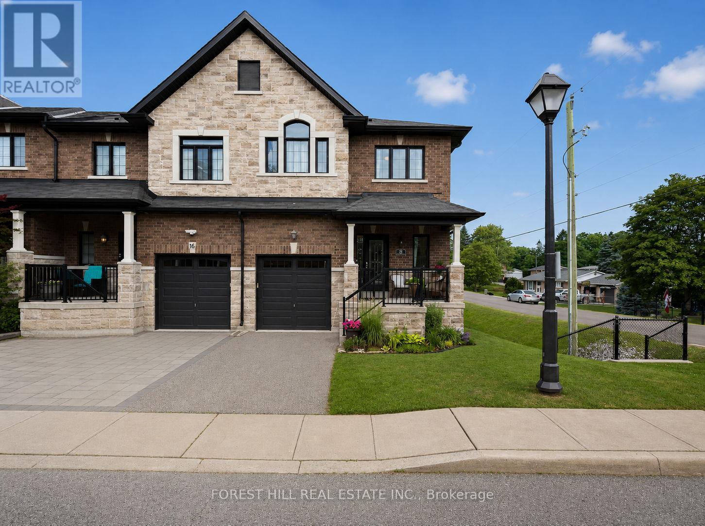 18 CHARMUSE LANE, East Gwillimbury, Ontario