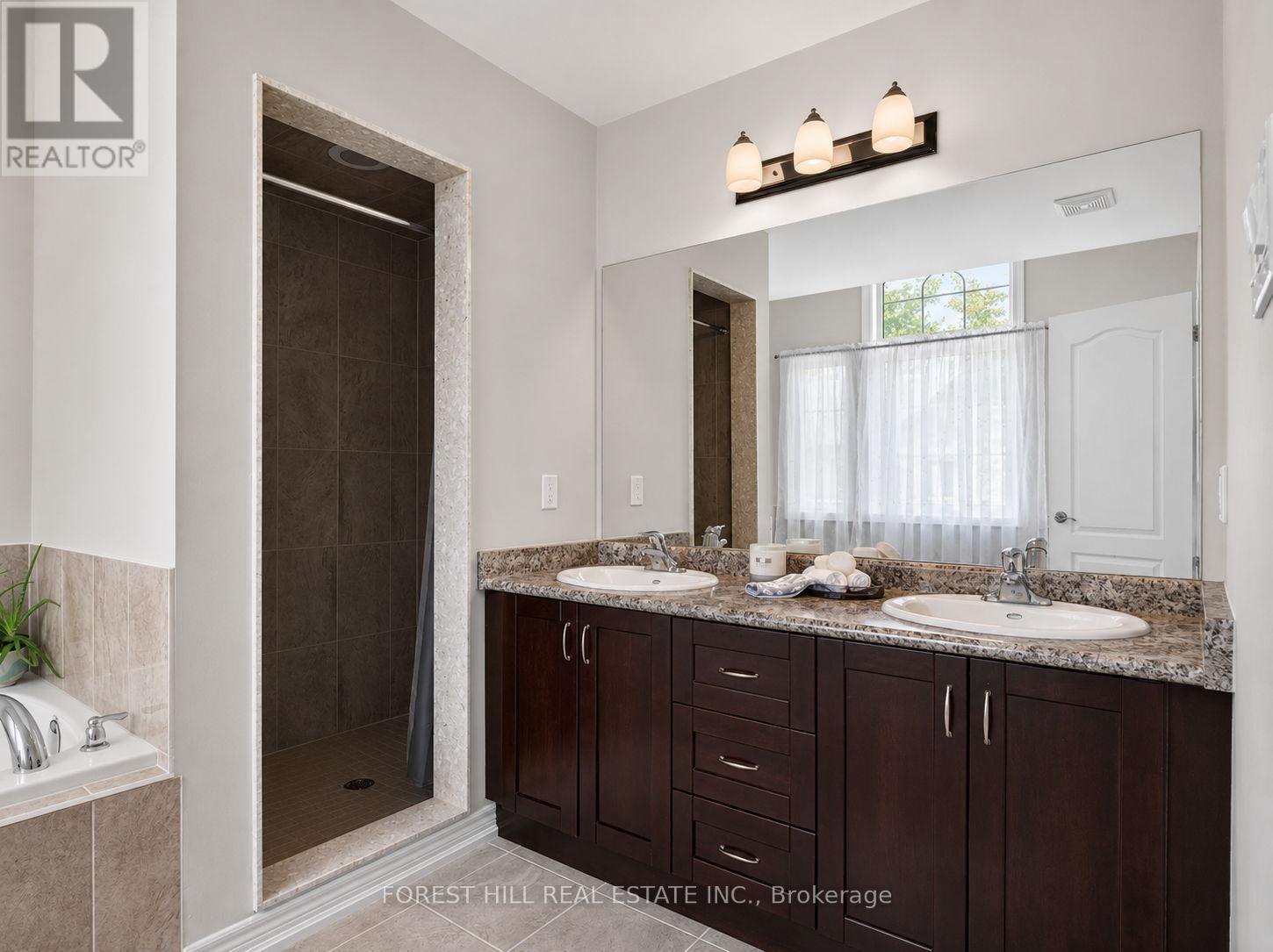18 Charmuse Lane, East Gwillimbury, Ontario  L9N 0N7 - Photo 26 - N13528218