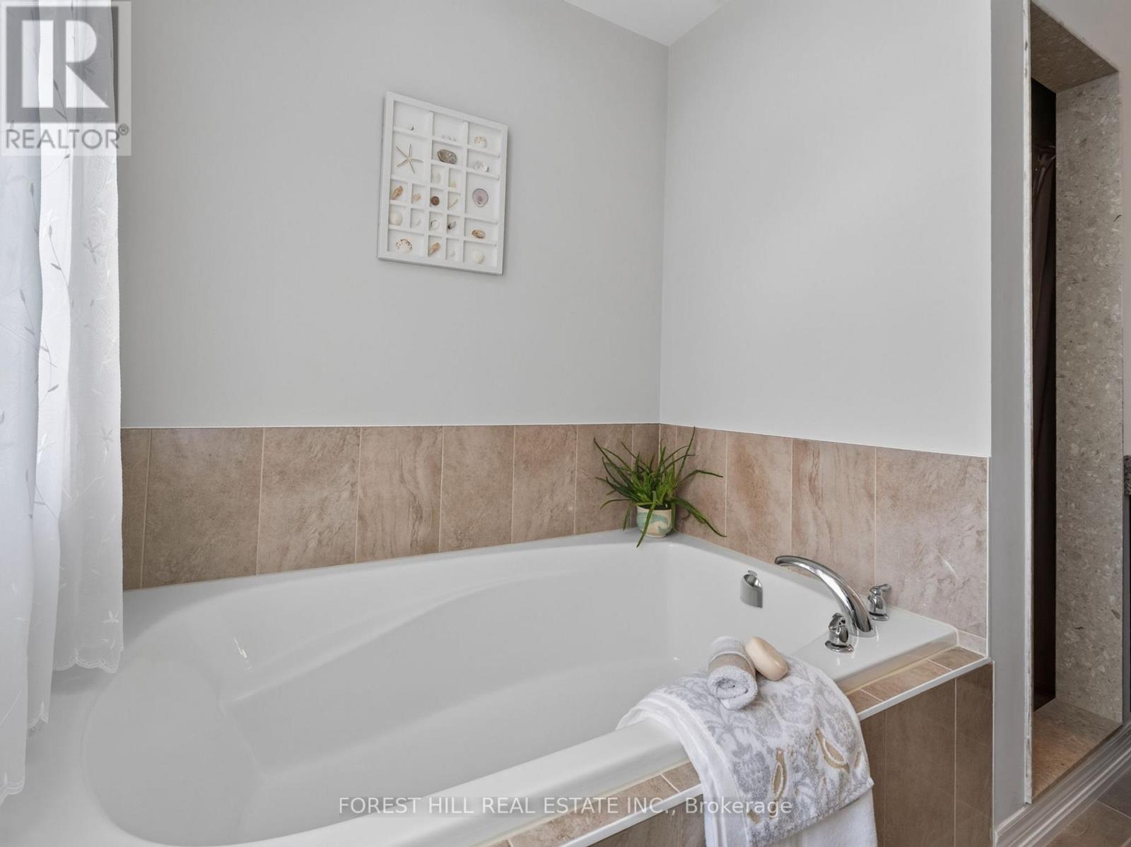 18 Charmuse Lane, East Gwillimbury, Ontario  L9N 0N7 - Photo 28 - N13528218