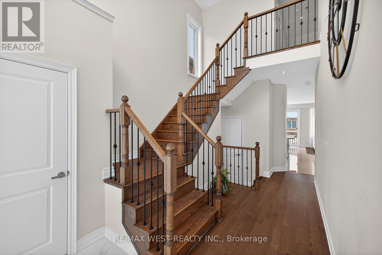 90 Watershed Gate, East Gwillimbury, Ontario  L9N 0Y2 - Photo 2 - N13528238