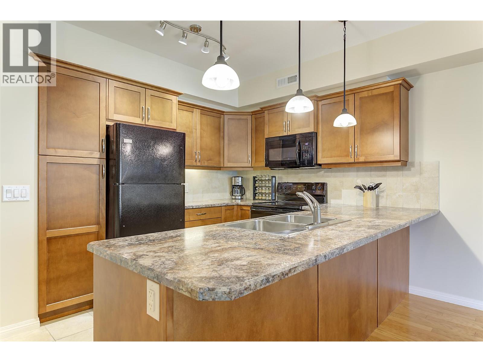 660 Lequime Road Unit# 307, Kelowna, British Columbia  V1W 1A4 - Photo 6 - 10392730