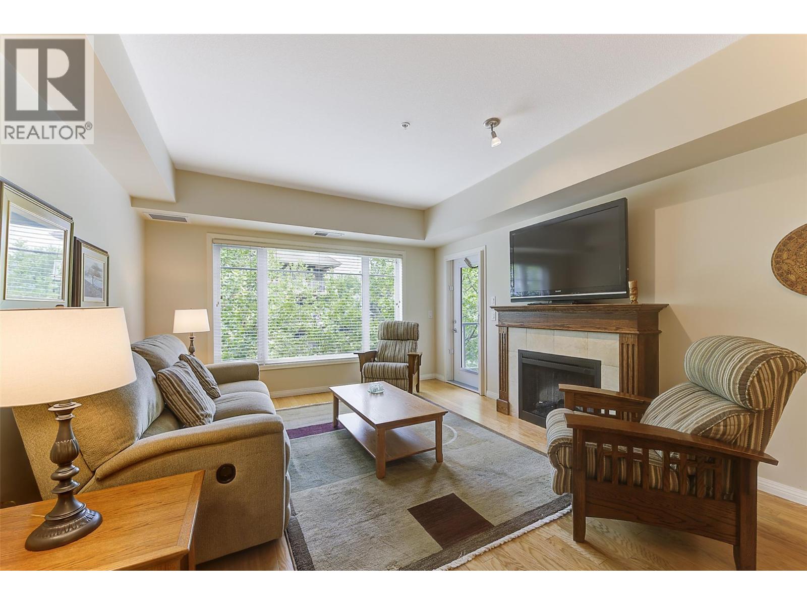 660 Lequime Road Unit# 307, Kelowna, British Columbia  V1W 1A4 - Photo 2 - 10392730