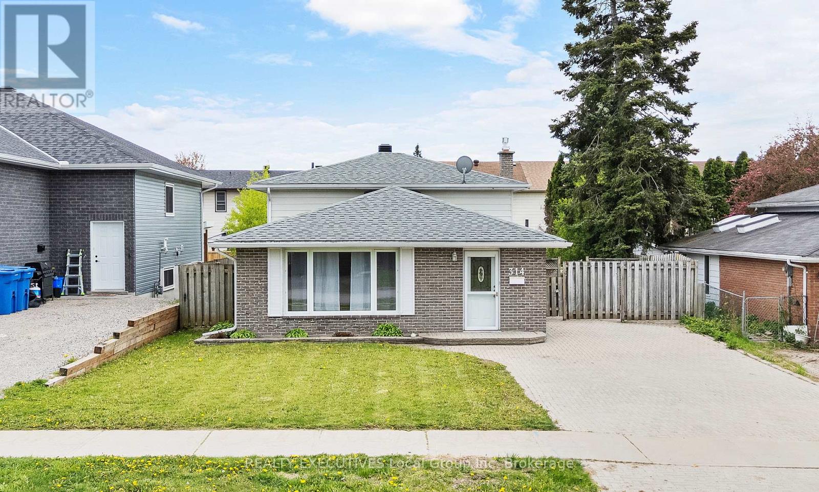 314 CARTIER STREET, North Bay (College Heights)