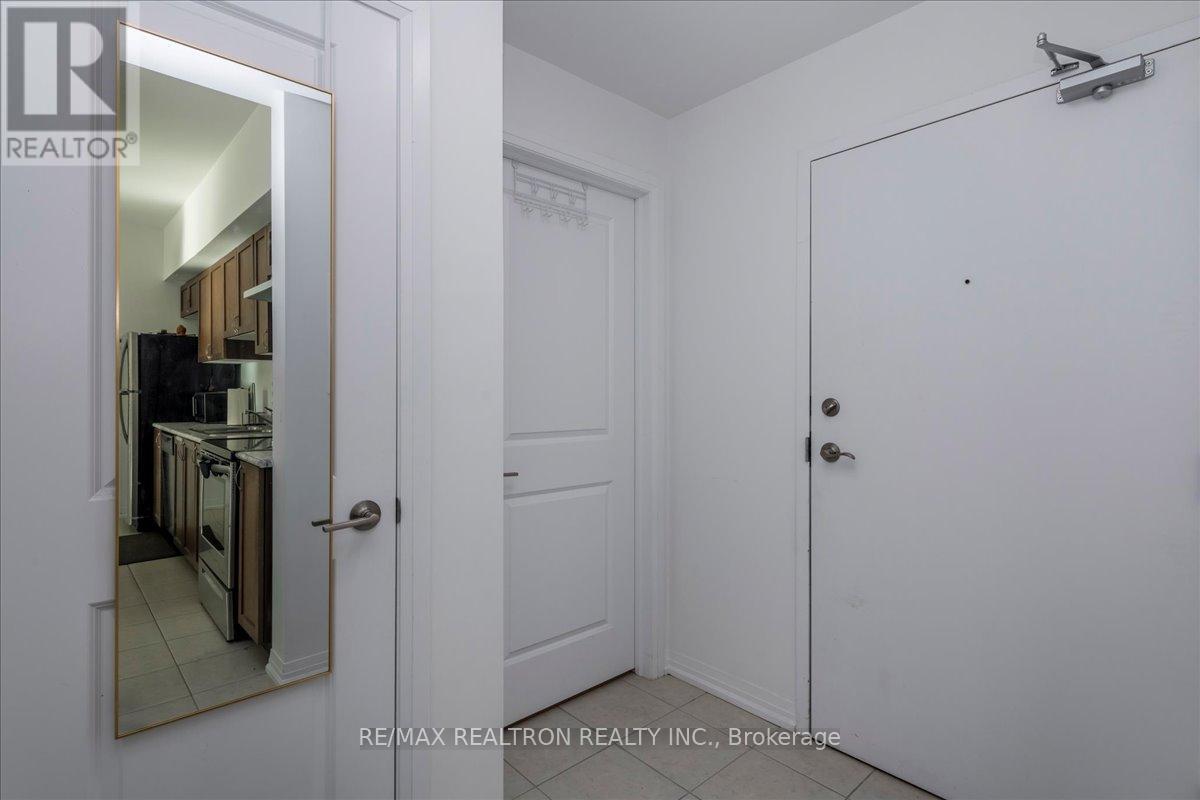 102 - 299 Cundles Road E, Barrie, Ontario  L4M 0K9 - Photo 4 - S13528110