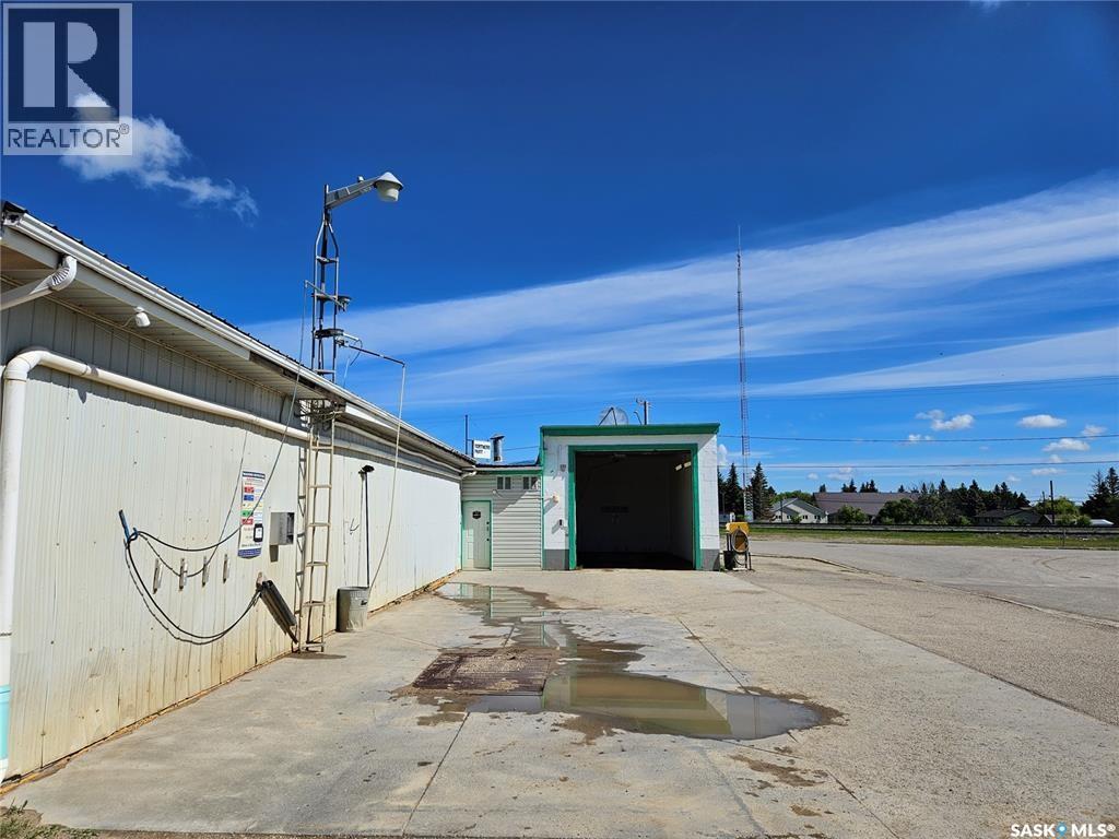 712 Railway Street, Whitewood, Saskatchewan  S0G 5C0 - Photo 8 - SK041626