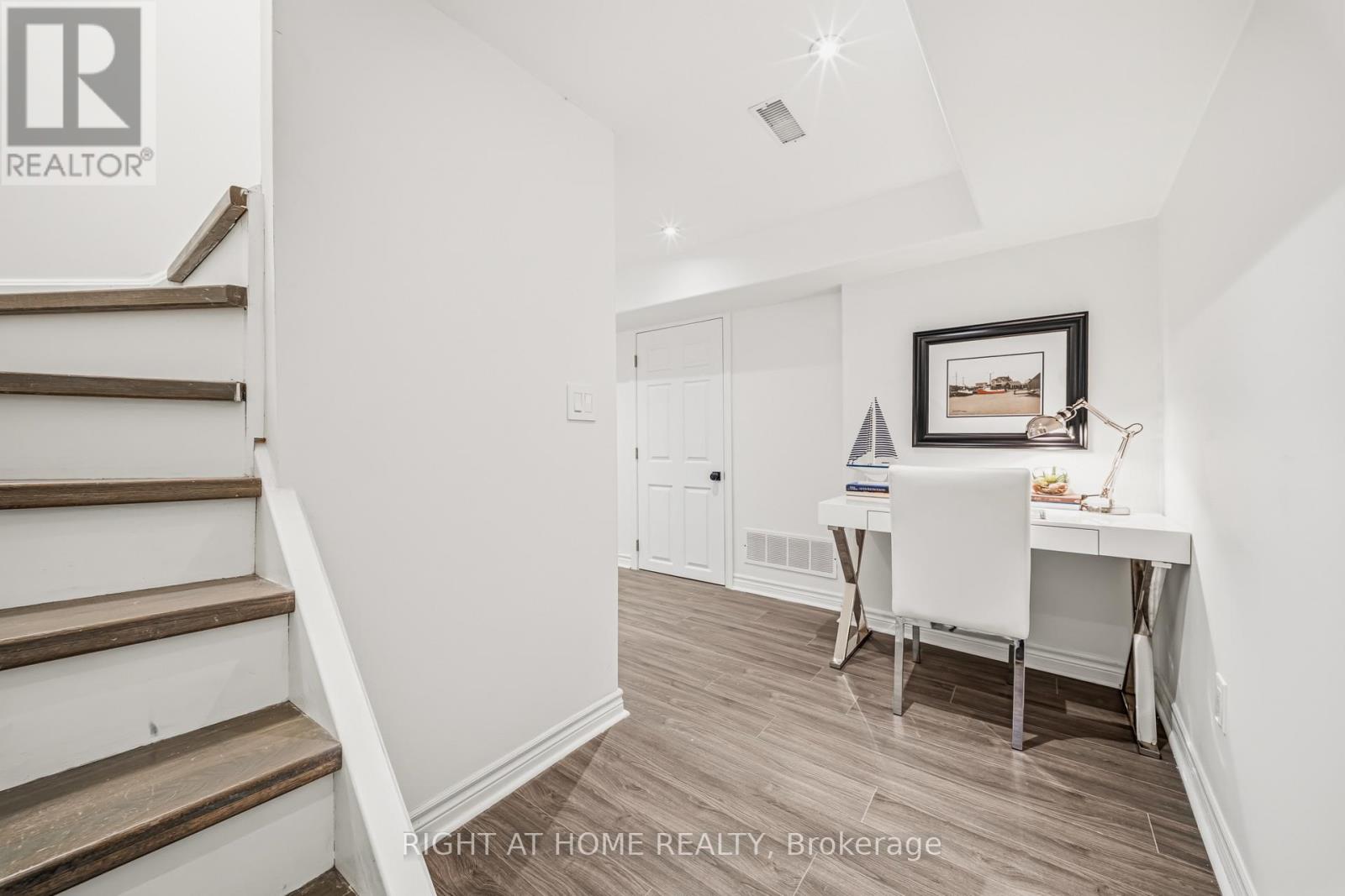19 - 3079 Fifth Line W, Mississauga, Ontario L5L 3T1 - Photo 28 - W13528066