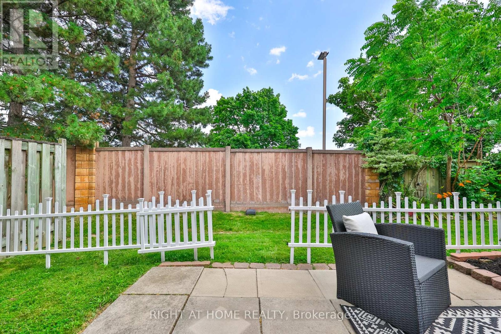 19 - 3079 Fifth Line W, Mississauga, Ontario L5L 3T1 - Photo 38 - W13528066