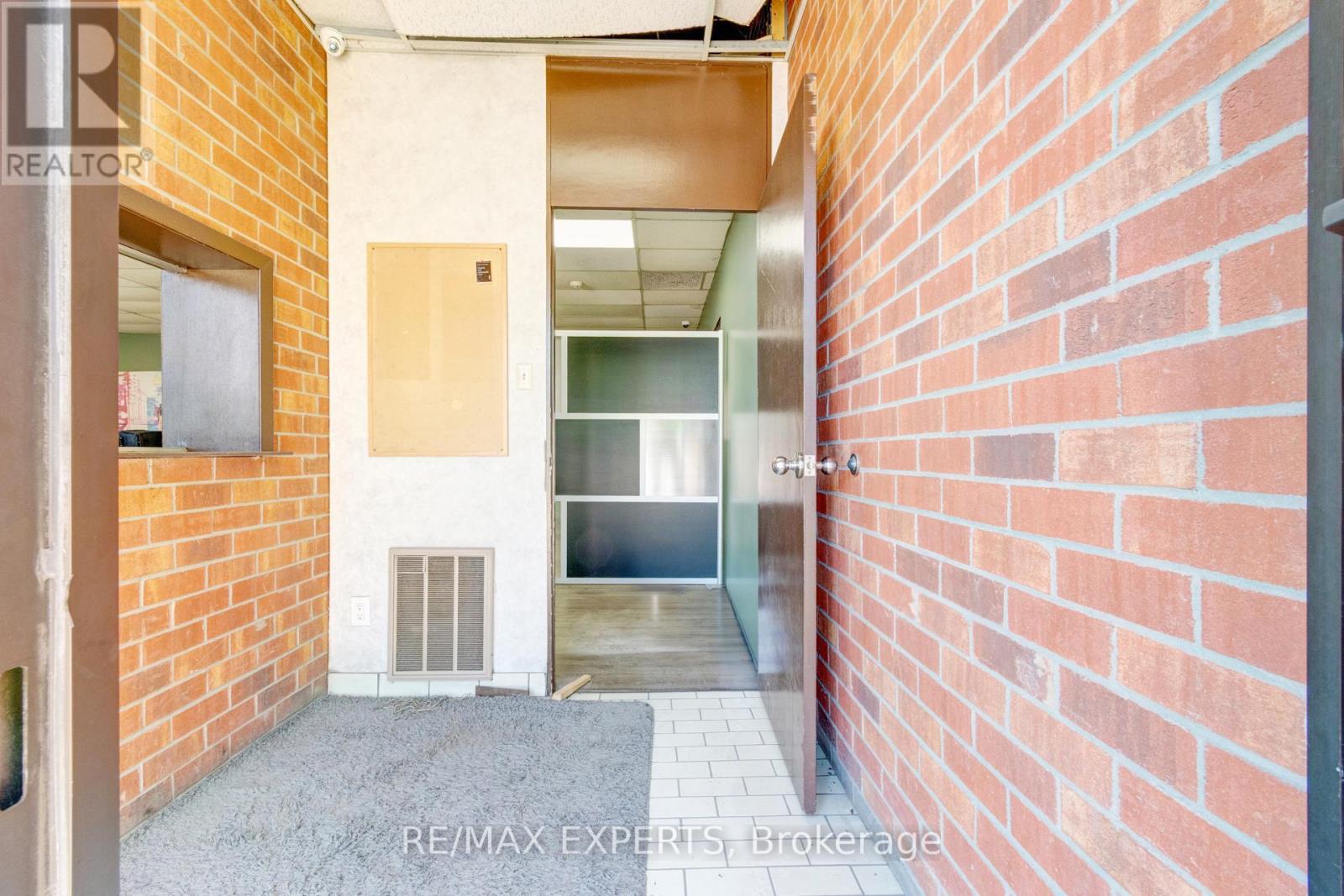 135 Watline Avenue, Mississauga, Ontario L4Z 1P2 - Photo 25 - W13528148