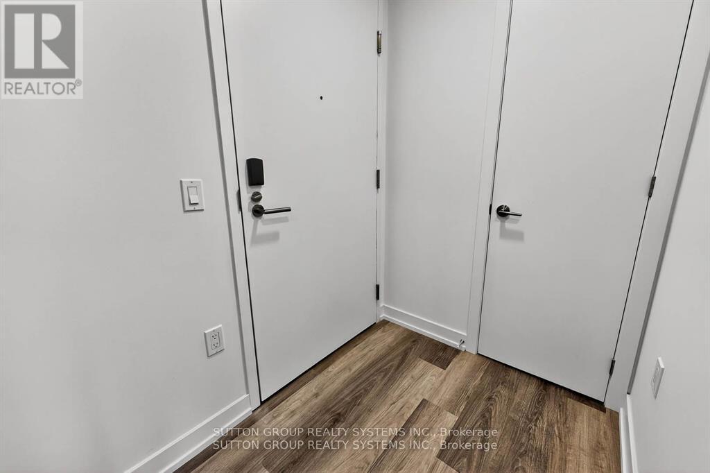 402 - 6 Chartwell Road, Toronto, Ontario M8Z 0H2 - Photo 4 - W13528168