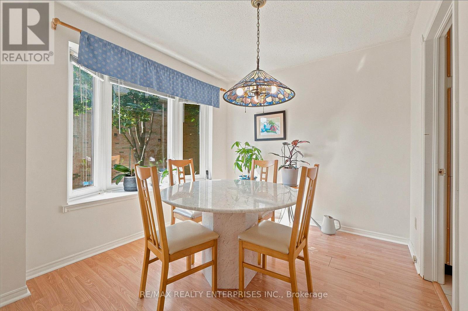68 - 4635 REGENTS TERRACE Mississauga (Hurontario) Ontario Canada L5R1X6 4