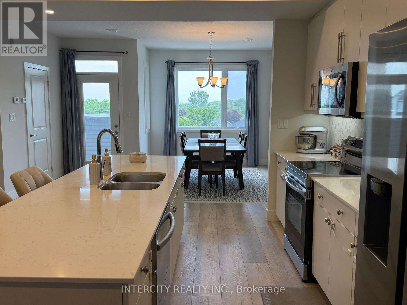 56 - 925 Deveron Crescent, London South, Ontario  N5Z 0B6 - Photo 3 - X13527932
