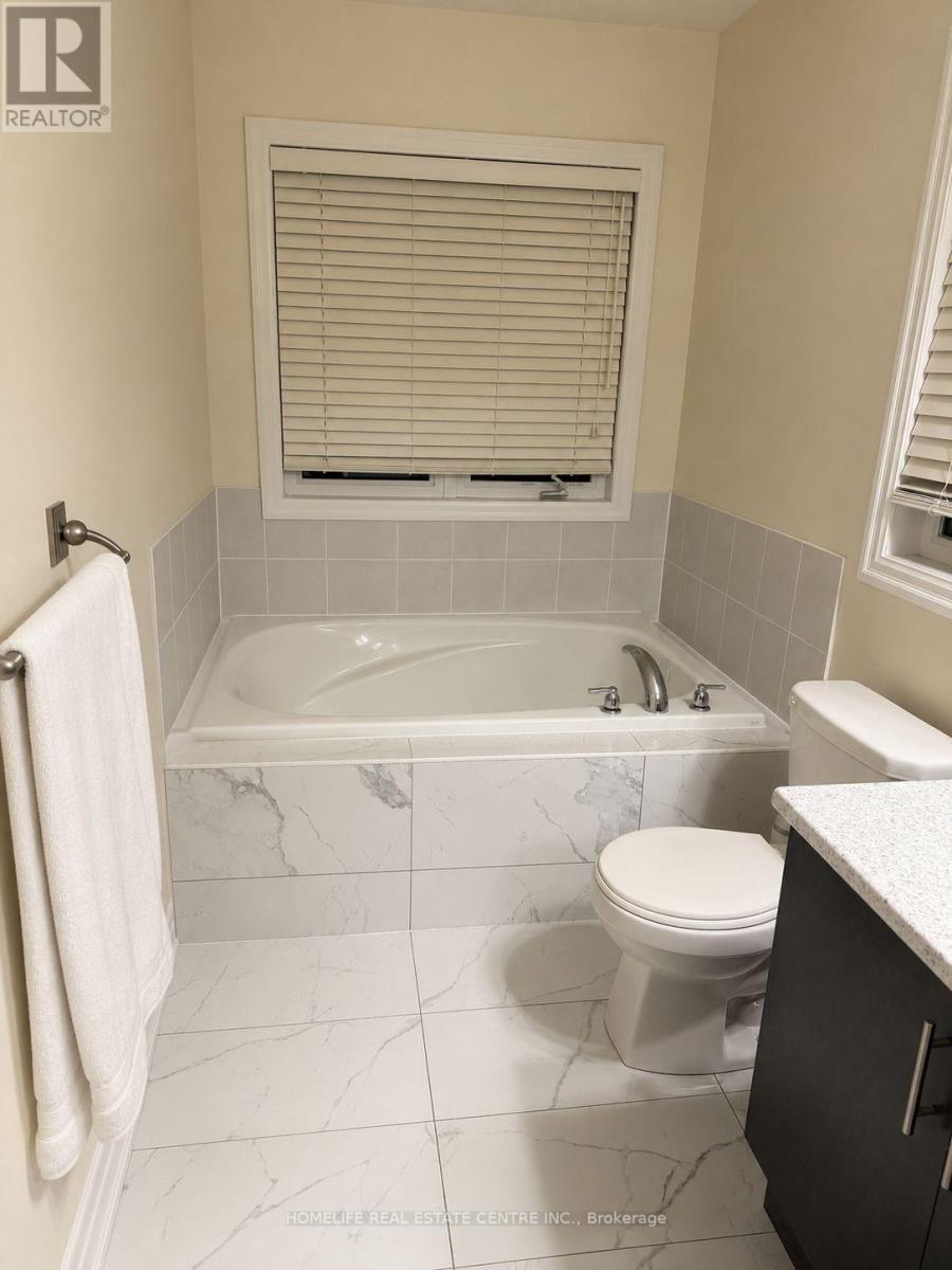 4492 Eclipse Way, Niagara Falls, Ontario  L2G 0X4 - Photo 9 - X13528120