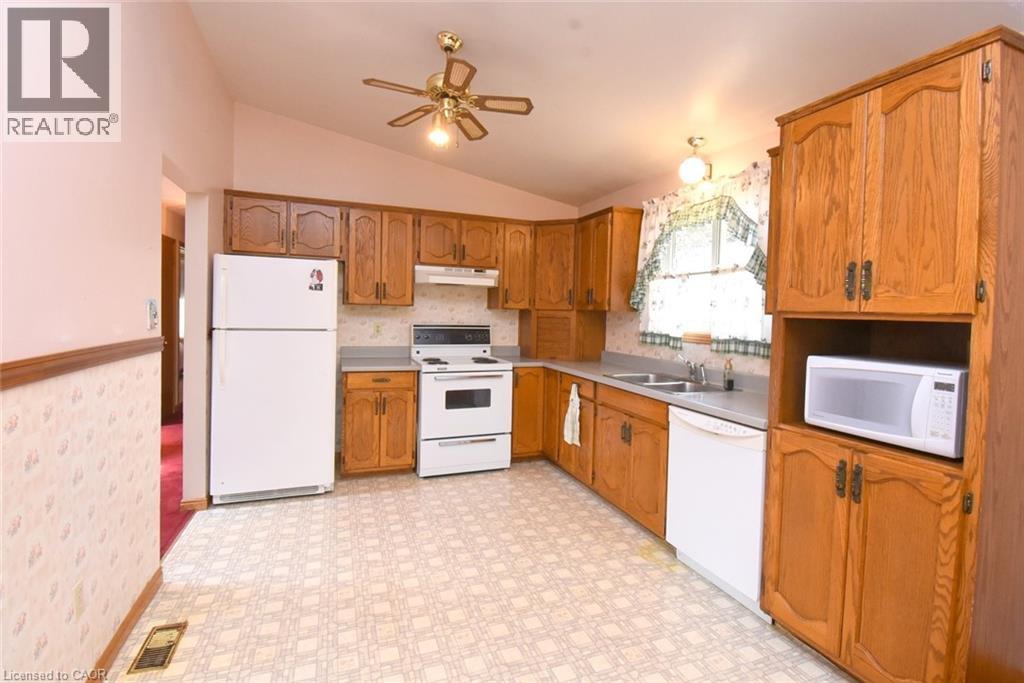 32 Mcmaster Drive, Caledonia, Ontario  N3W 1H5 - Photo 17 - 40842257