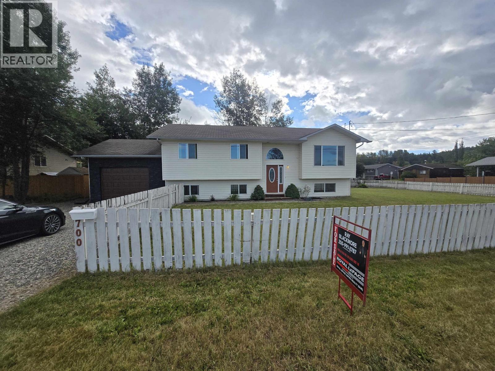 700 NADEAU STREET, Quesnel, British Columbia
