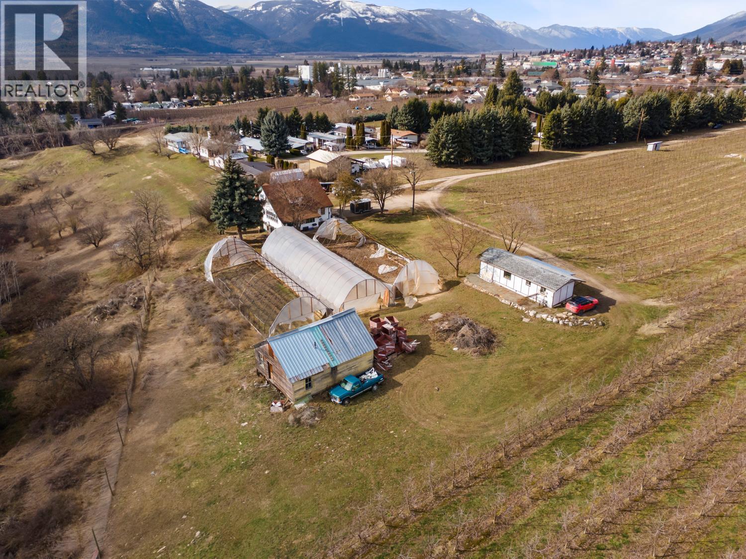 2103 Erickson Road, Erickson, British Columbia V0B 1G1 - Photo 2 - 10378847