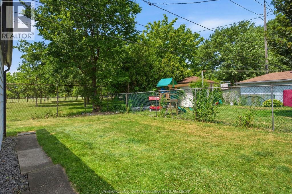 1569 Central Ave, Windsor, Ontario N8Y 2V7 - Photo 22 - 26016132