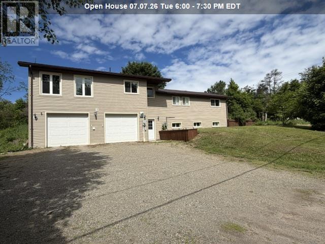 1049 Allen Side Rd, Sault Ste. Marie, Ontario  P6A 5K8 - Photo 1 - SM261547