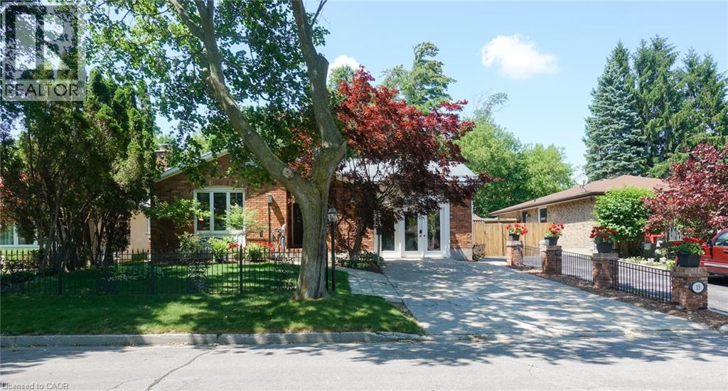 13 KELLY Avenue, Simcoe, Ontario