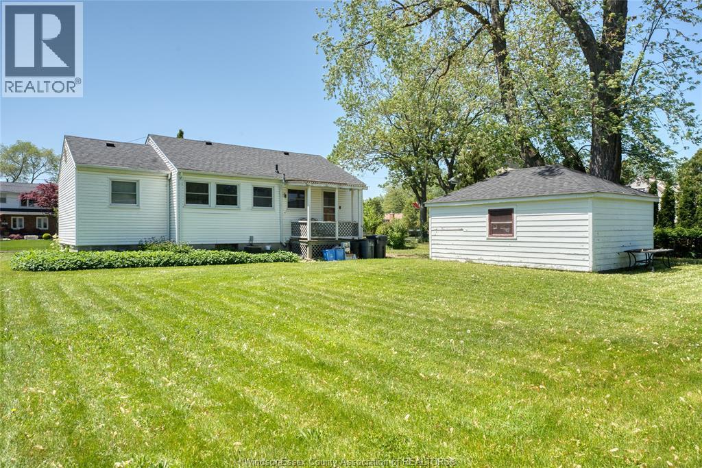 4062 Roseland Drive East, Windsor, Ontario N9G 1Y4 - Photo 33 - 26016169