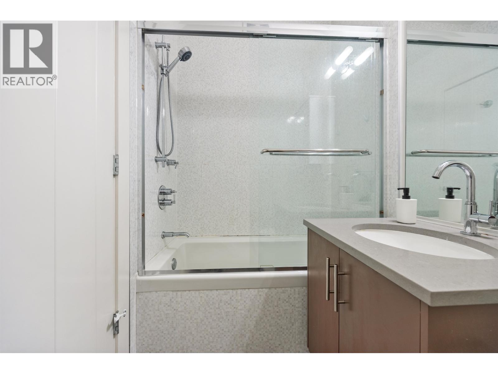 67 E 16th Avenue, Vancouver, British Columbia  V5T 2T1 - Photo 16 - R3142958