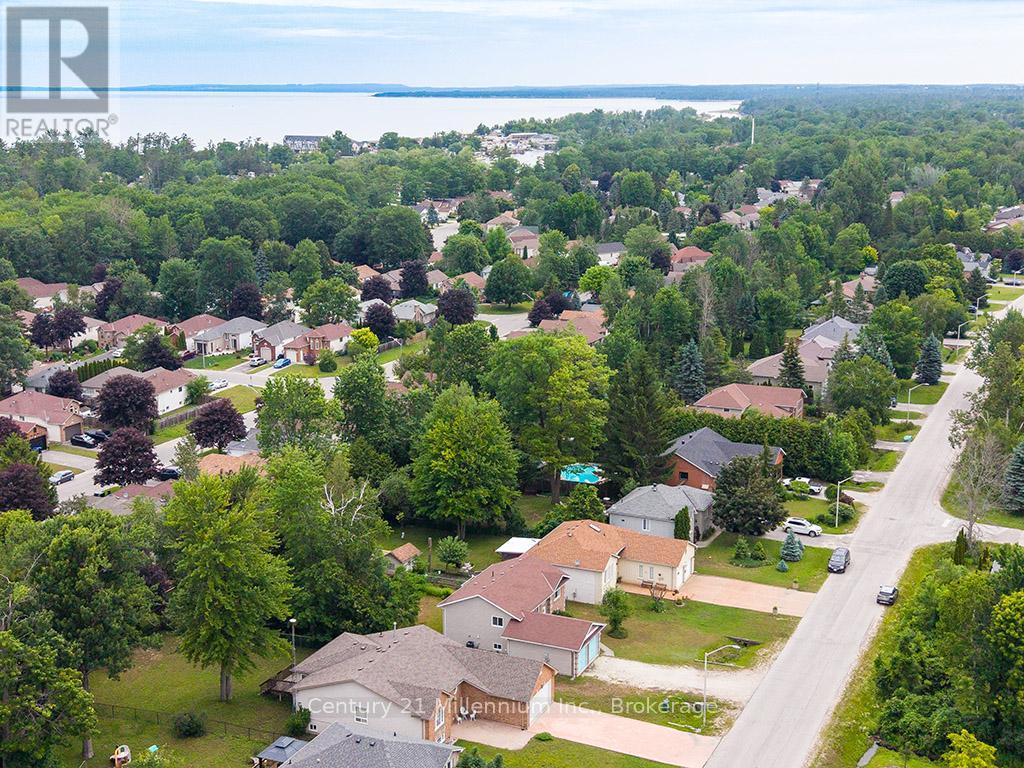 46 Royal Beech Drive, Wasaga Beach, Ontario  L9Z 1H2 - Photo 7 - S13528380