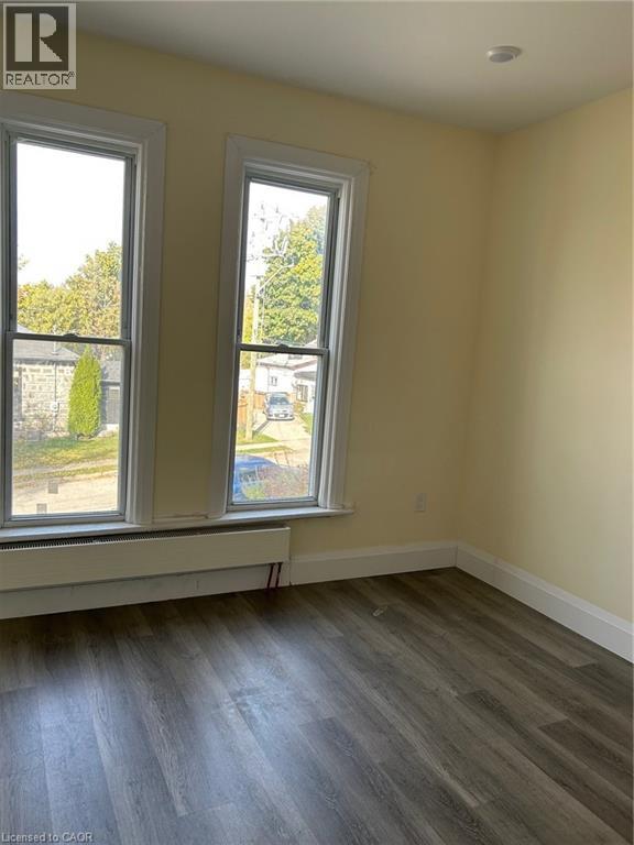 125 Wellington Street S, Cambridge, Ontario  N1R 3Y8 - Photo 3 - 40845674