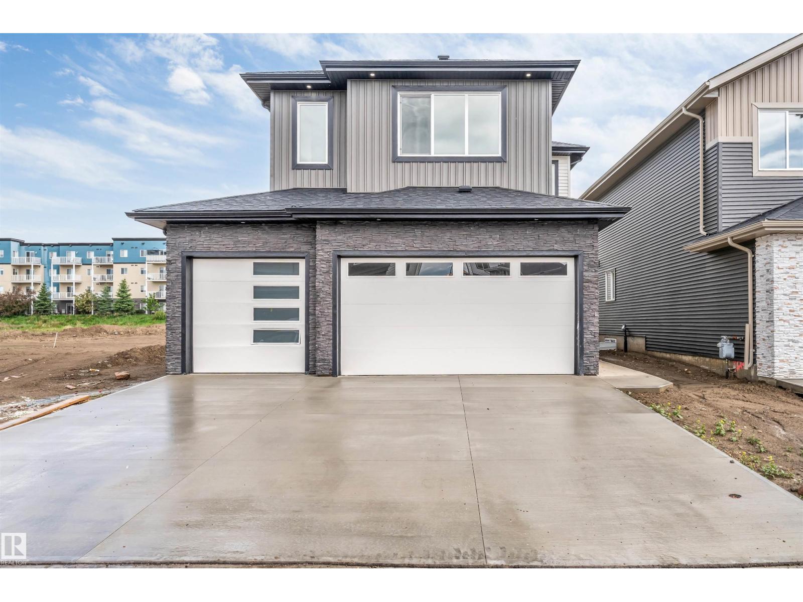 136 Creekside LN, Leduc, Alberta