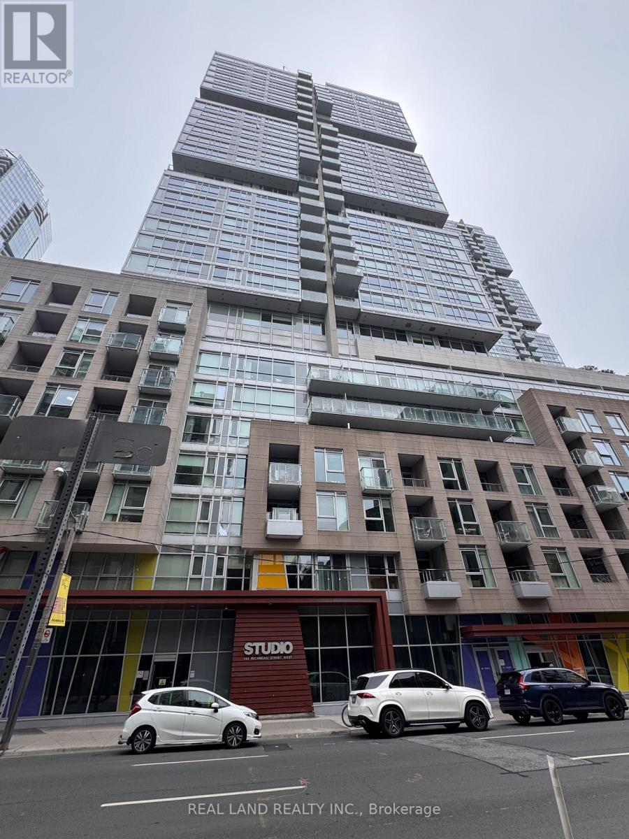 1806 - 199 RICHMOND STREET W