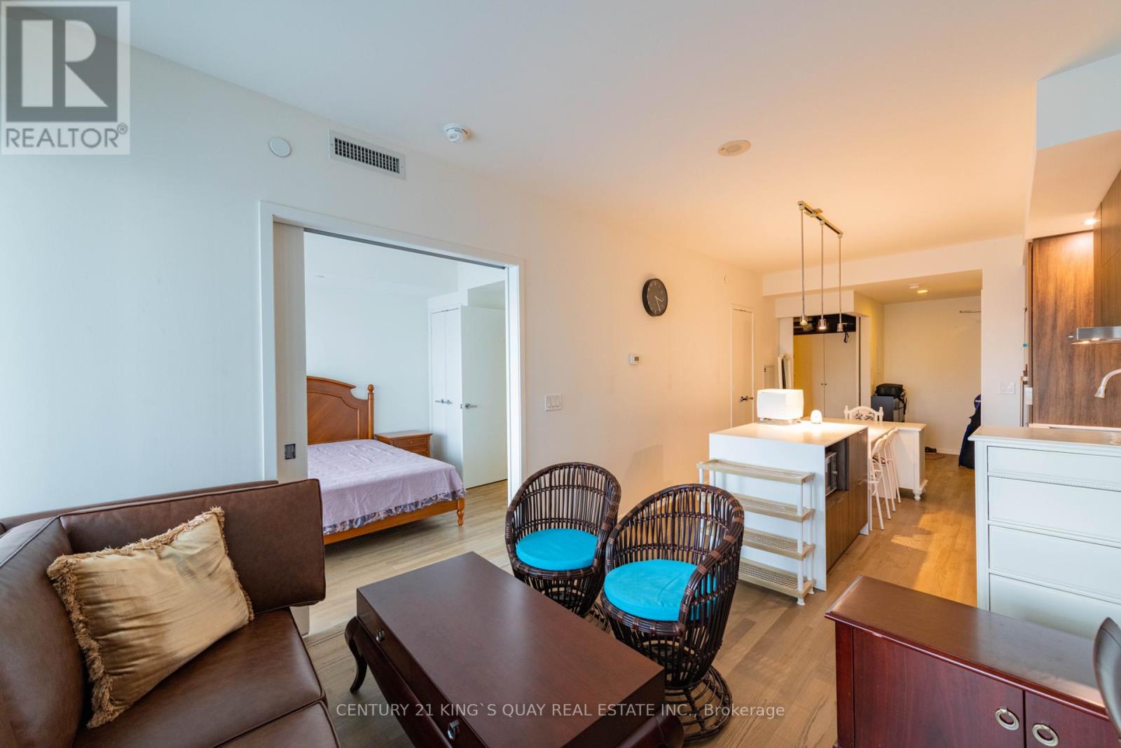 1708 - 1 Bloor Street E, Toronto, Ontario  M4W 0A8 - Photo 12 - C13528362