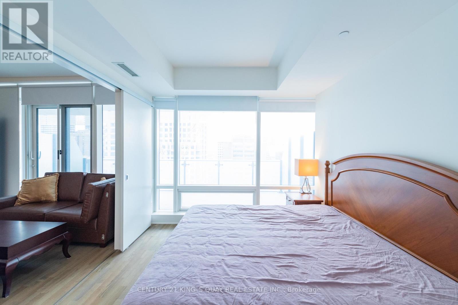 1708 - 1 Bloor Street E, Toronto, Ontario  M4W 0A8 - Photo 15 - C13528362