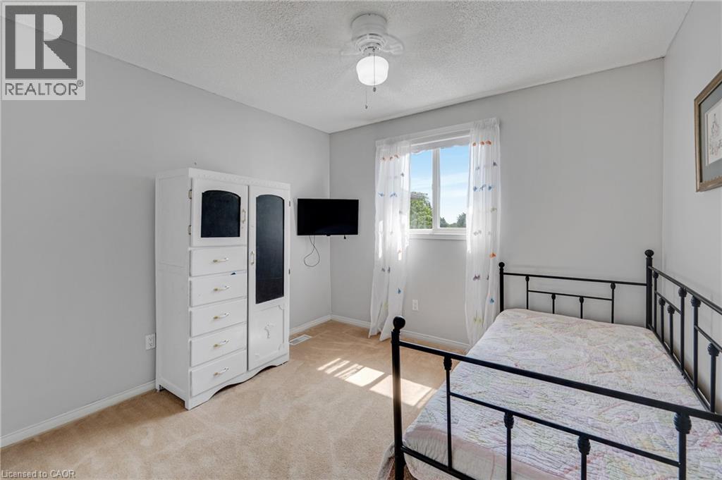 409 Jacqueline Boulevard, Hamilton, Ontario  L9B 2T4 - Photo 22 - 40845277
