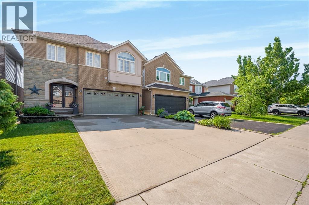 409 Jacqueline Boulevard, Hamilton, Ontario  L9B 2T4 - Photo 3 - 40845277