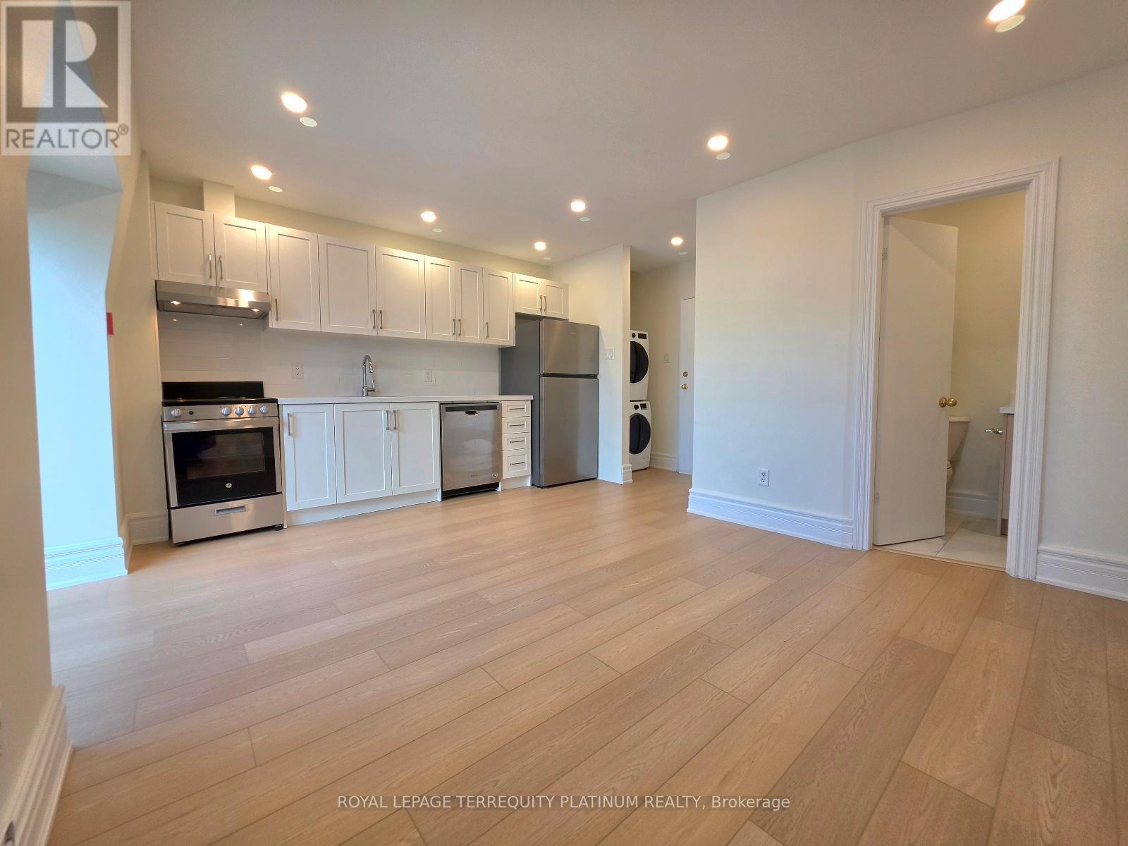 5/ 2nd Floor - 11 Beaconsfield Avenue, Toronto, Ontario  M6J 3J1 - Photo 10 - C13528396