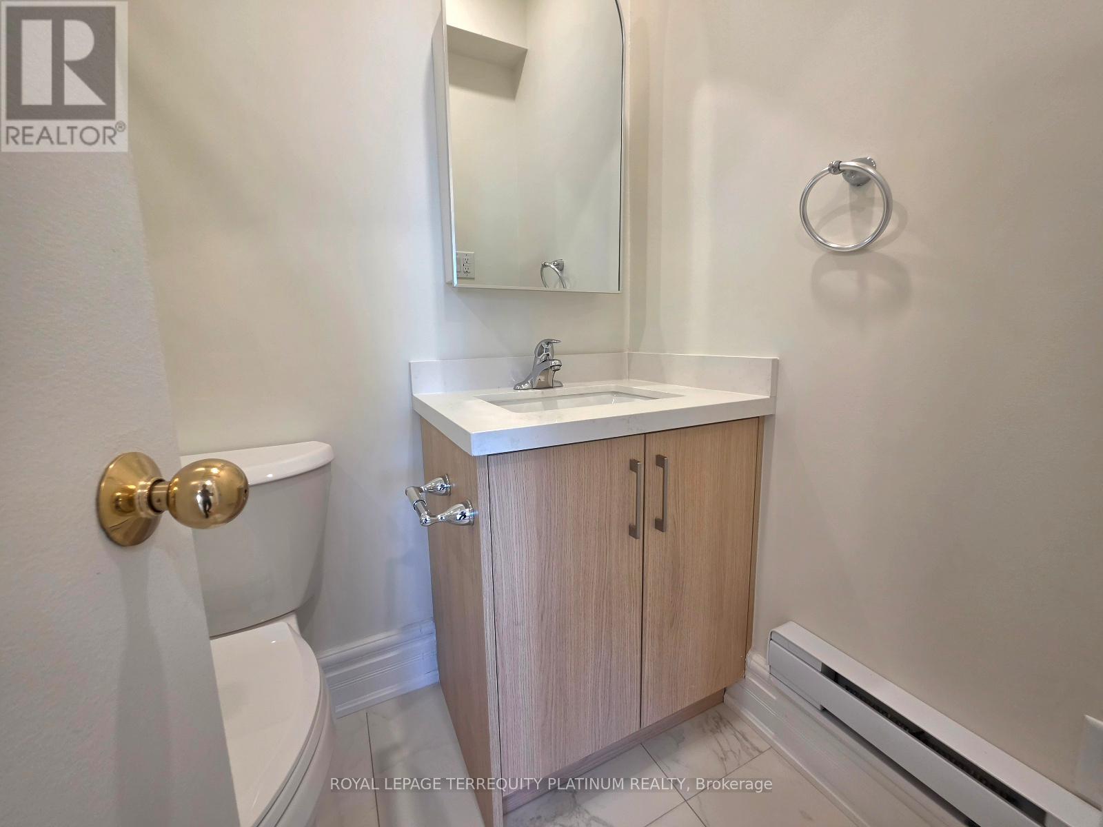 5/ 2nd Floor - 11 Beaconsfield Avenue, Toronto, Ontario  M6J 3J1 - Photo 14 - C13528396