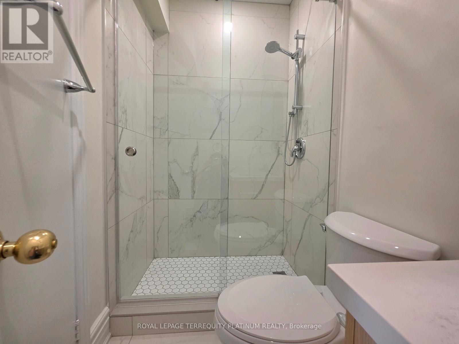 5/ 2nd Floor - 11 Beaconsfield Avenue, Toronto, Ontario  M6J 3J1 - Photo 15 - C13528396